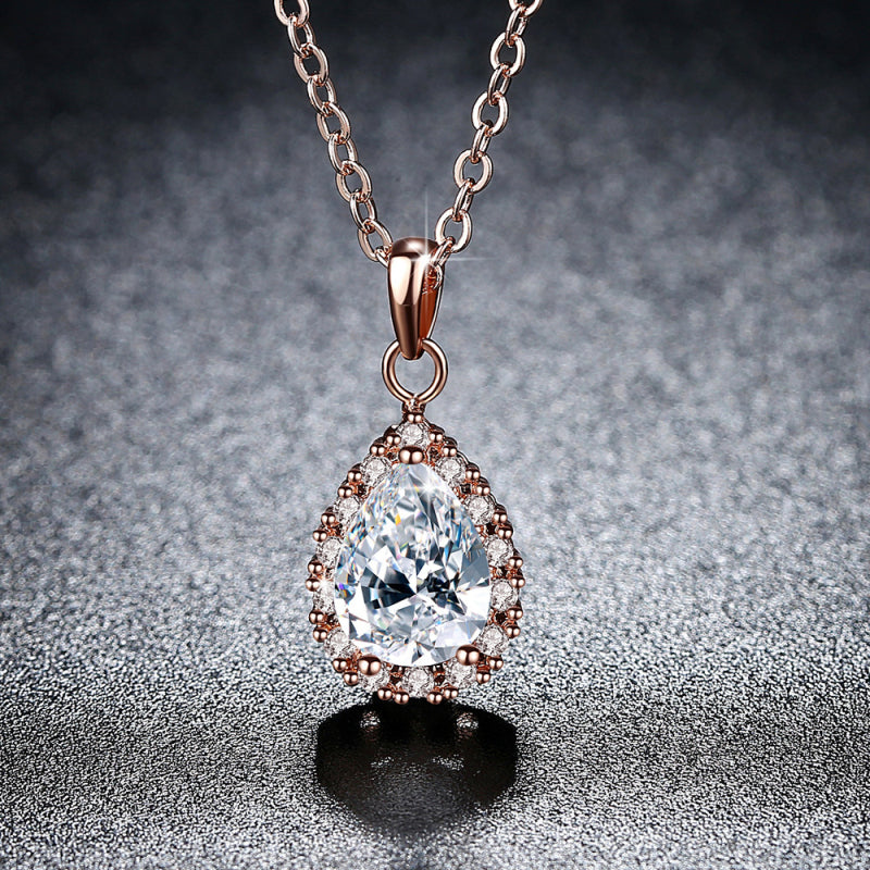 Tear Drop Shape Zircon Pendant Necklace.