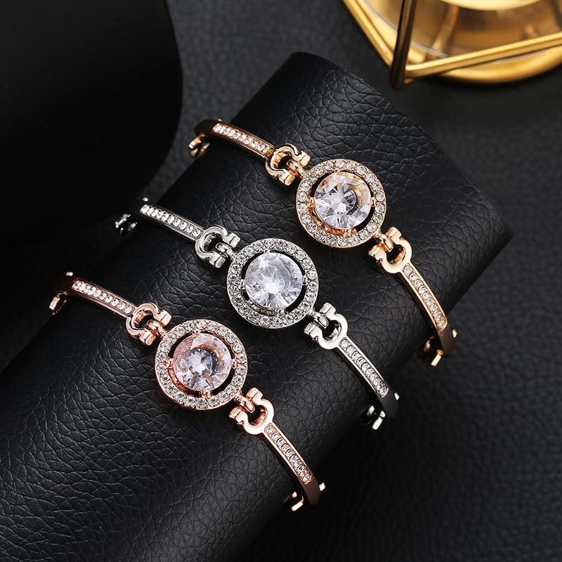 Elegant Brass Planted Chain Zircon Bracelet