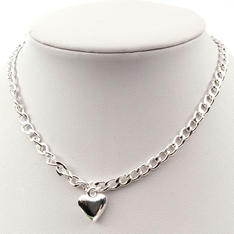 Women's Choker Heart Necklace.