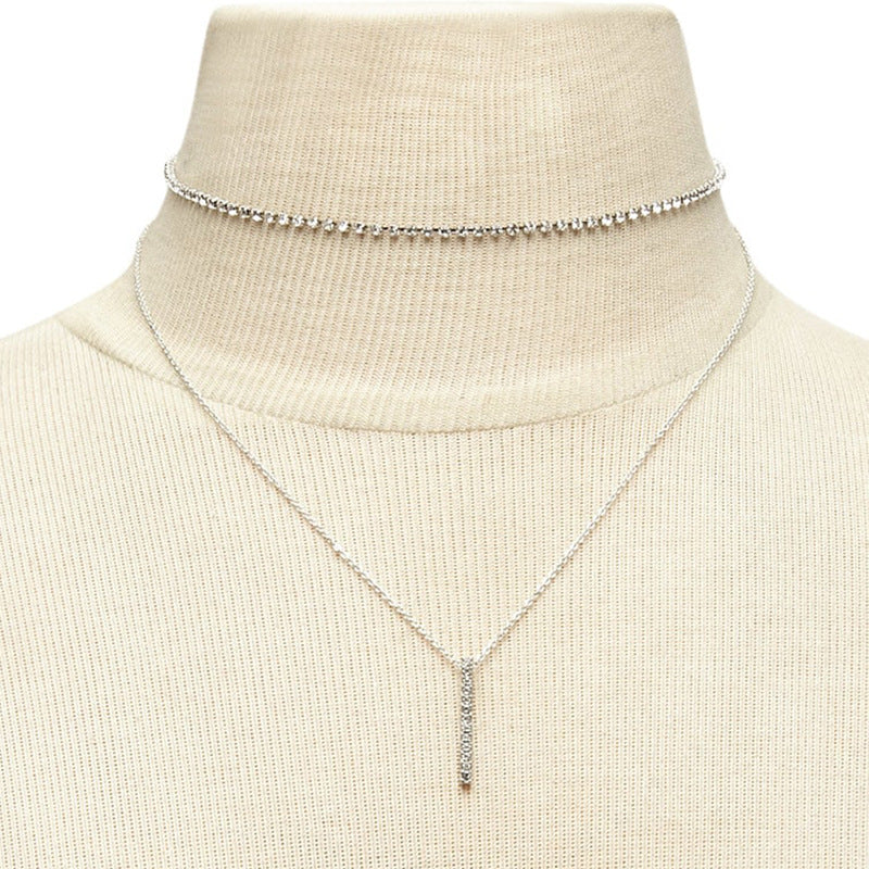 Double-Layer Pendant Necklace in Silver Color.