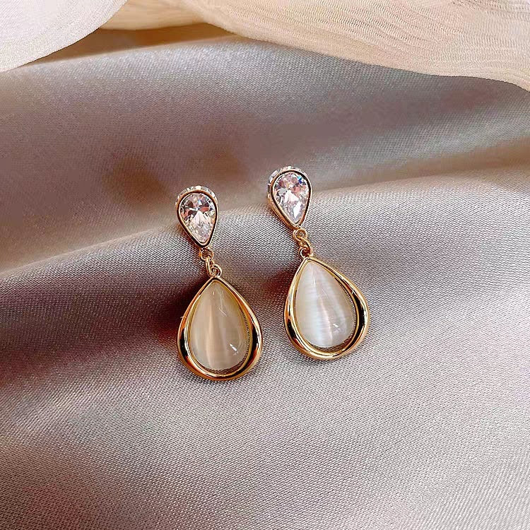 Sophisticated Drop Shaped Design Opal Earrings.