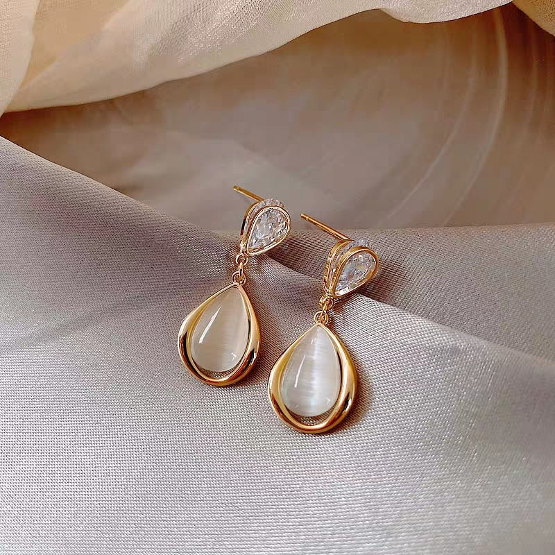 Sophisticated Drop Shaped Design Opal Earrings.